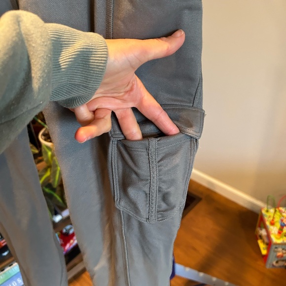 Lululemon Scenic Route Leggings in EUC - Picture 11 of 16